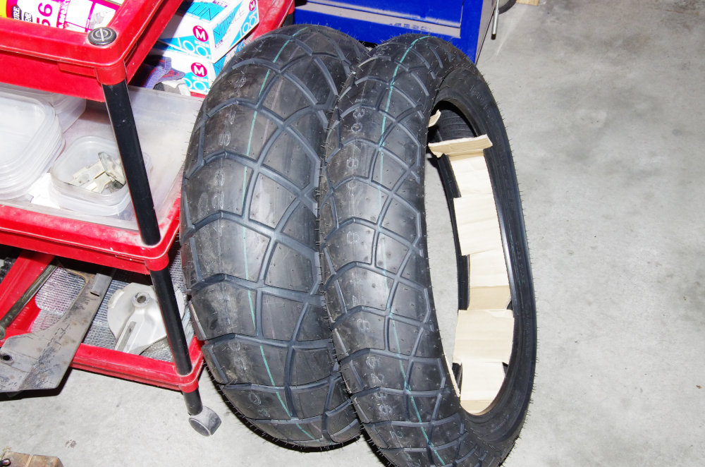 4)タイヤ交換とホイールベアリング交換: 素人バイク レストアで儲けたい